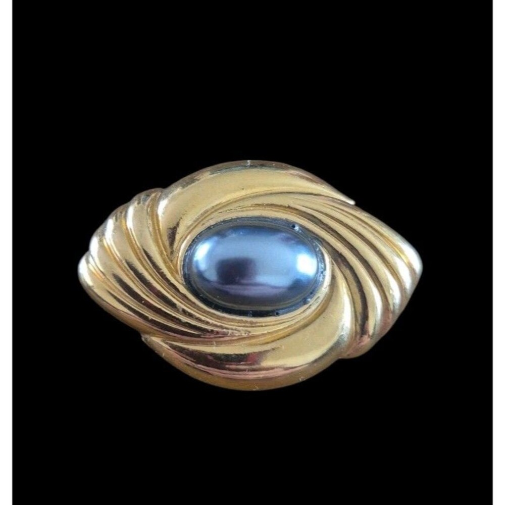 Vtg Brooch Pin / Clip Gold tone w/ Faux Black Pearl